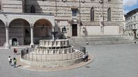 Fontana Grande e San Lorenzo
